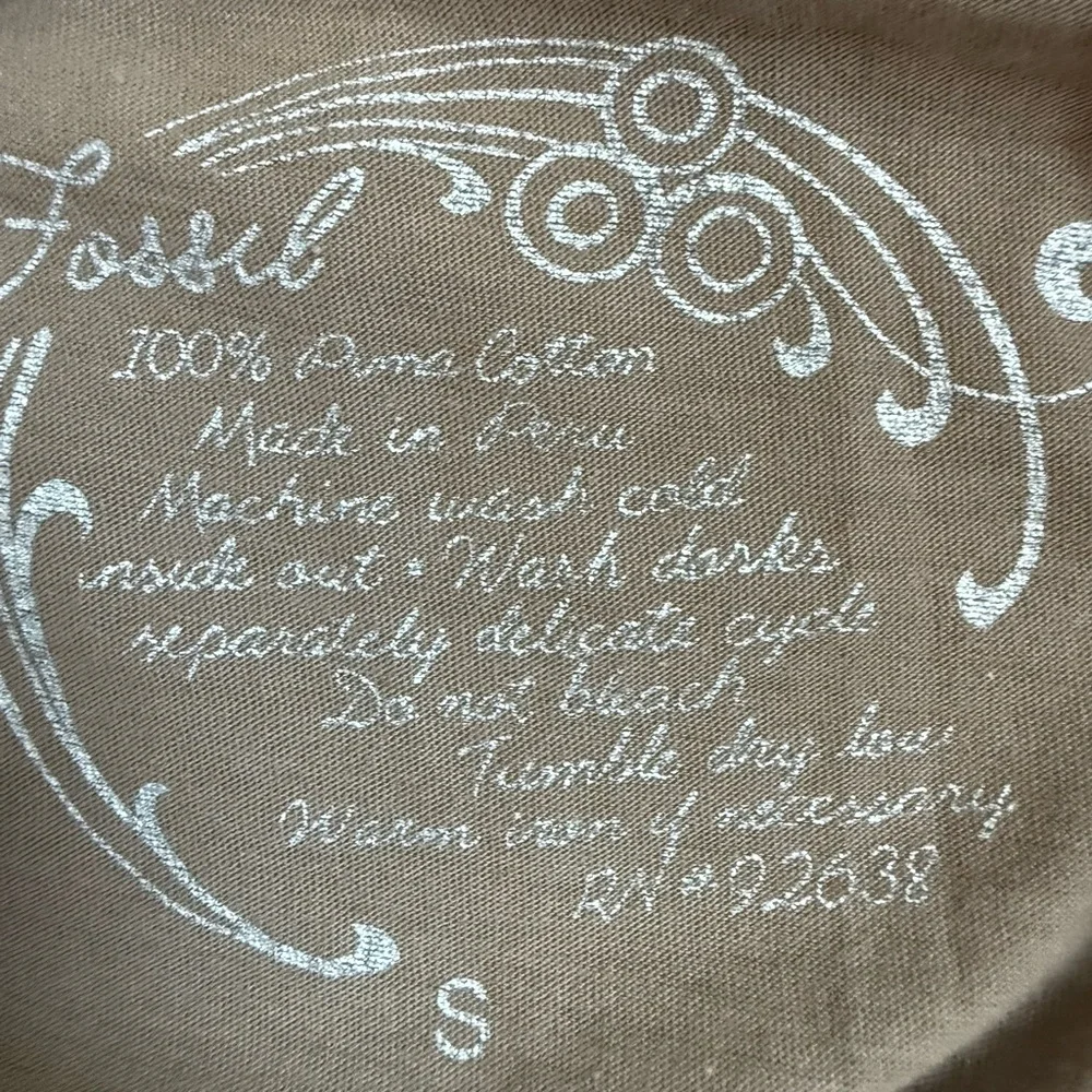 Fossil Classic Beige Long Sleeve Top - Picture 6 of 6
